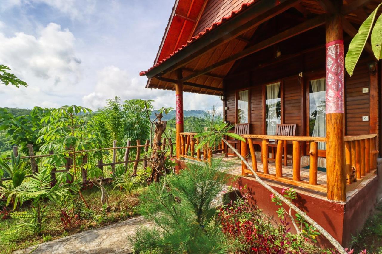 Ayu Hill Bungalows Ped Exterior photo