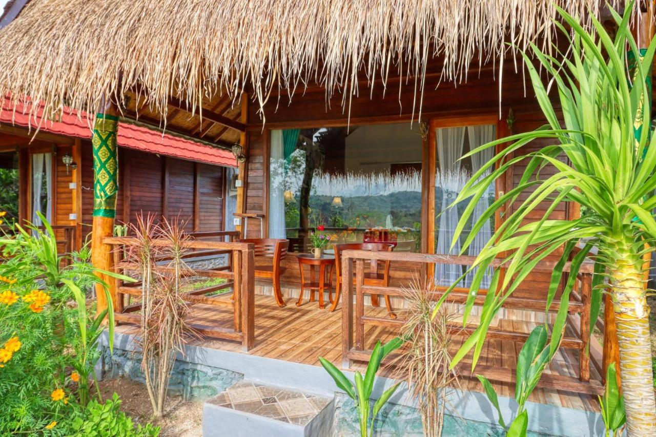 Ayu Hill Bungalows Ped Exterior photo
